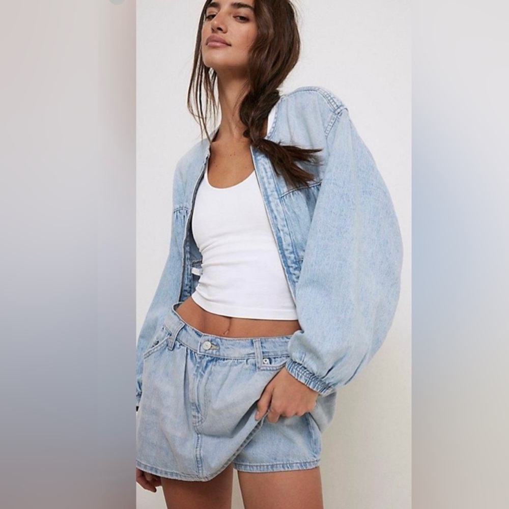 New! Free People We The Free Demi Denim Light Wash Mini Skort 26